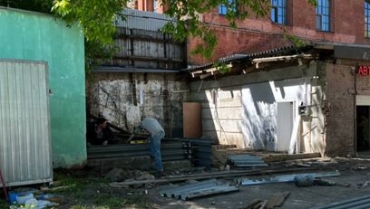 В районе Лефортово демонтировали незаконный шиномонтаж