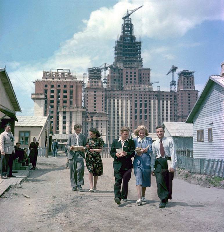 Строительство Московского государственного университета: история создания архитектурного символа России