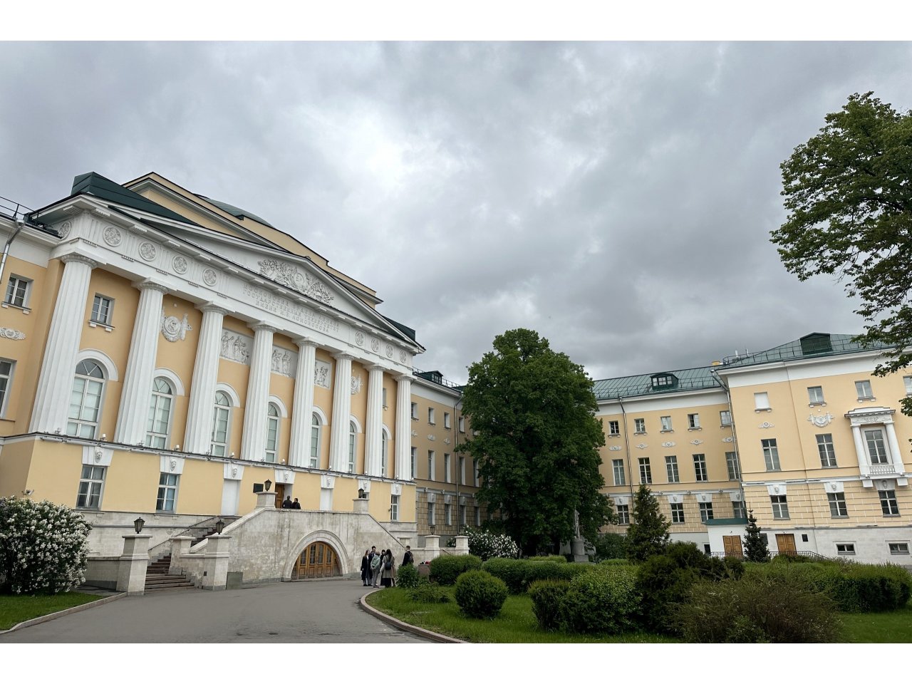 На Моховой улице в Москве начался ремонт комплекса зданий МГУ им. М.В. Ломоносова