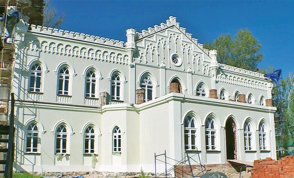 Готическому дому вернули молодость: отреставрирован главный усадебный дом калужской усадьбы Авчурино