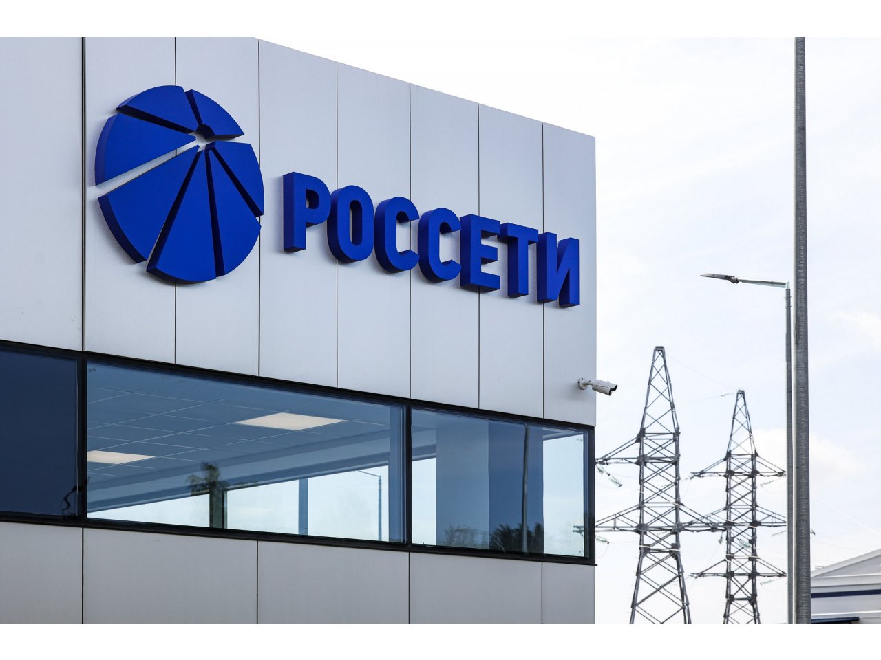 На подстанции, питающей Новочеркасск, «Россети» внедрили новое отечественное оборудование