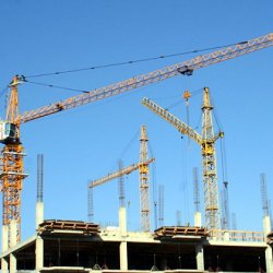 Департамент труда Тюменской области предупреждает о экономической нецелесообразности нарушений требований безопасности на стройках