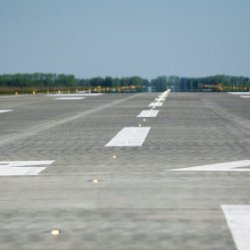 Новую взлетно-посадочную полосу в аэропорту «Байкал» столицы Бурятии планируют построить к 2017 году
