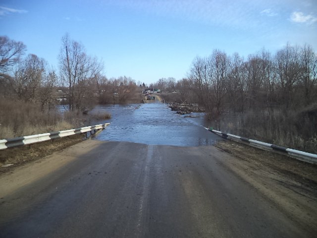 Три моста подтопило в результате паводка в Рязанской области