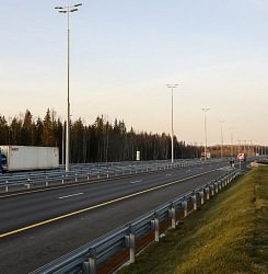 На трассе А-180 «Нарва» в Ленинградской области  обустроят почти 1,5 км пешеходных дорожек