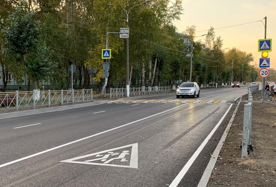 В Северодвинске завершен ремонт дороги на улице Октябрьской в Архангельской области