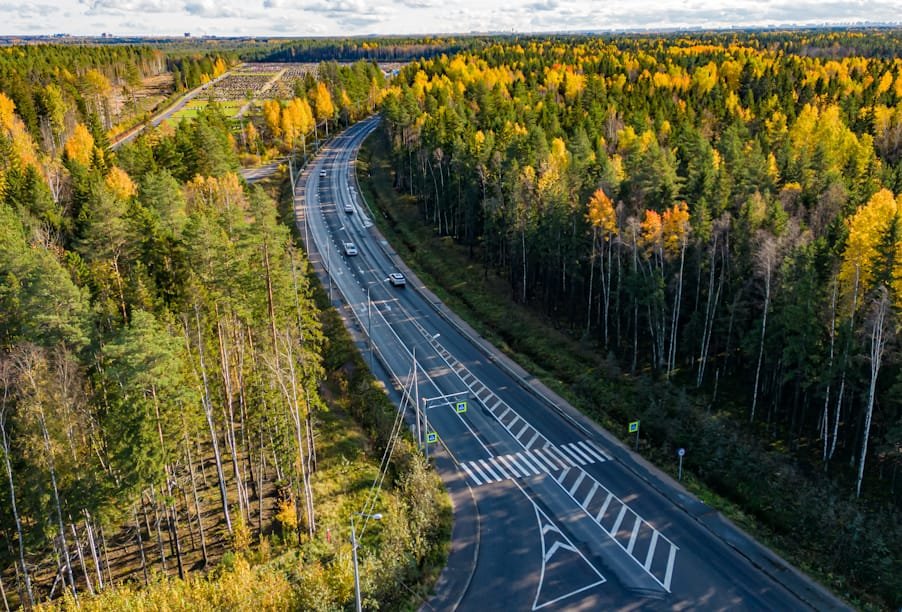 2 км Белоостровского шоссе отремонтировали в Санкт-Петербурге
