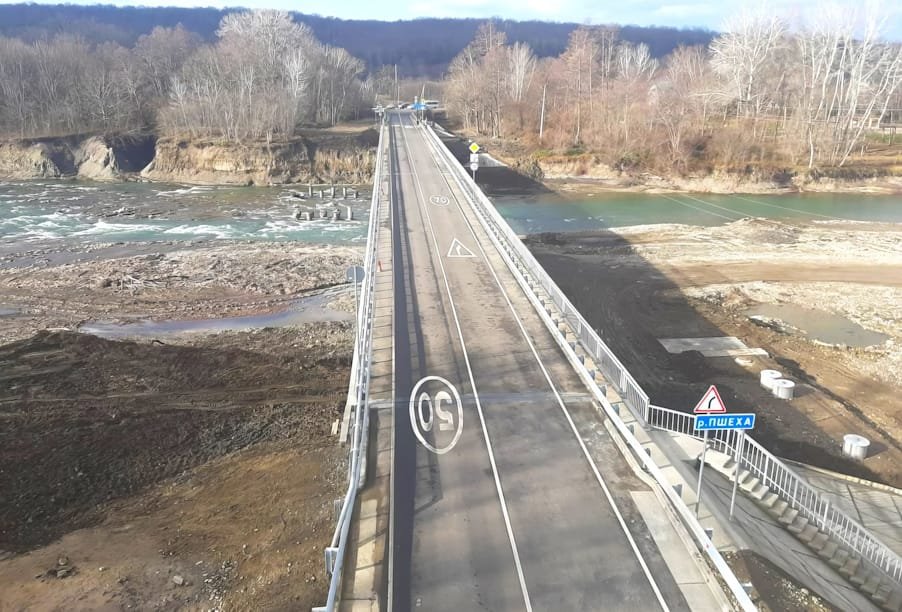 235 км дорожного полотна отремонтировали в 2024 году в Краснодарском крае