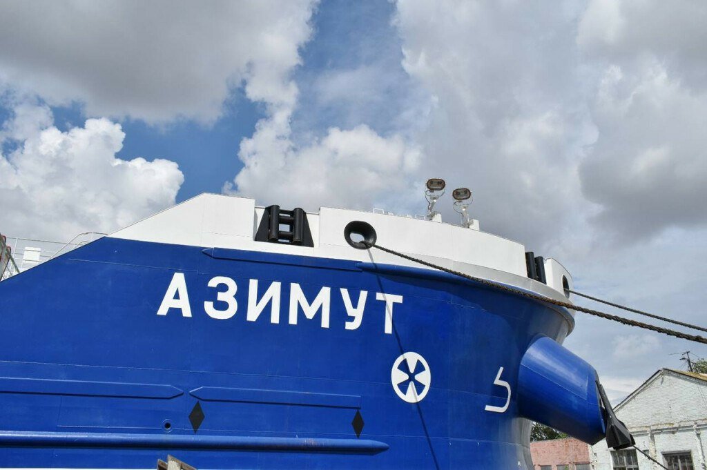 В Астрахани спущен на воду новый танкер-химовоз «Азимут»