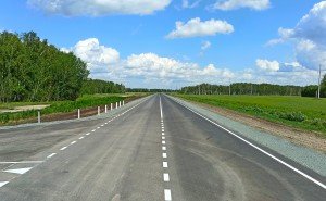 Трассу 992 км автодороги Р-254 – Купино – Карасук асфальтируют в Новосибирской области