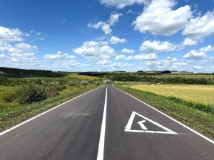 Участок дороги, проходящей через Шеншиновку, Покровку и Плоское, отремонтирован в Белгородской области